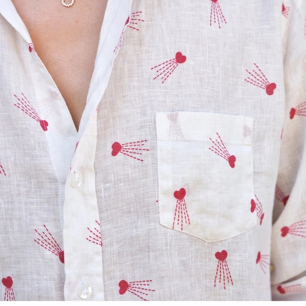 Frank & Eileen Size Small Finibar White & Red Shooting Hearts linen buttondown - Picture 2 of 16